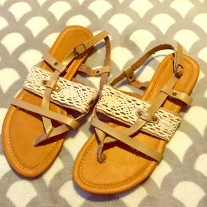 Altar’d State cream lace sandals sz 39